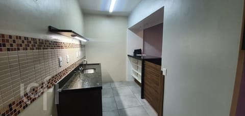 Image 4 - 248240